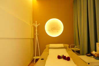 嘉兴日式指压的寂静美学：在按压中听见雪落的声音